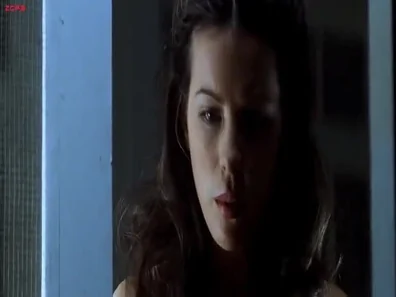 Exclusive: Kate Beckinsale – Clitoris Harbor – Leaked Scene
